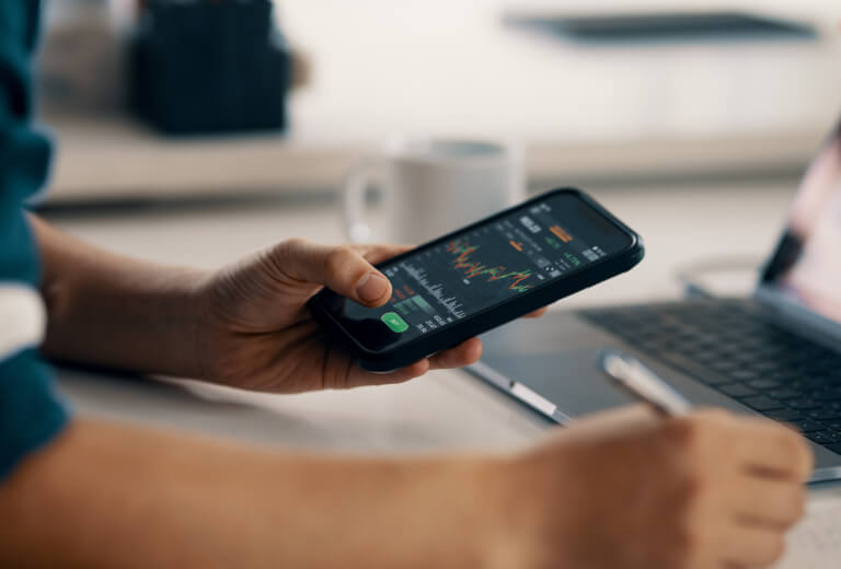 Trading scam recovery legal services illustration